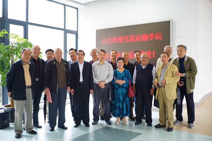 1965级远洋运输业务专业校友 1965级远洋运输业务专业校友