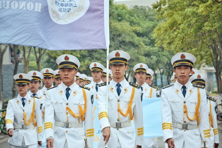 志在大海 重任在肩 志在大海 重任在肩