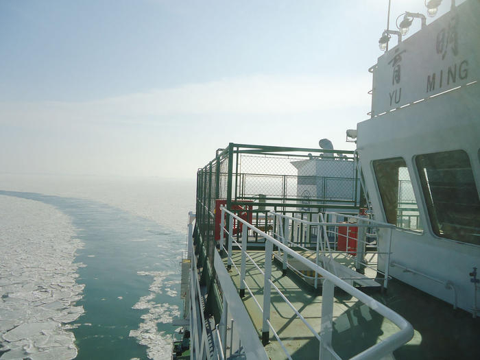 同学们快拉响远征的汽笛 同学们快拉响远征的汽笛