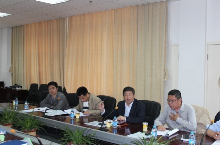 2013年5月16日,学校召开组合式液货模拟教学船建造项目招标文件评审会 2013年5月16日,学校召开组合式液货模拟教学船建造项目招标文件评审会