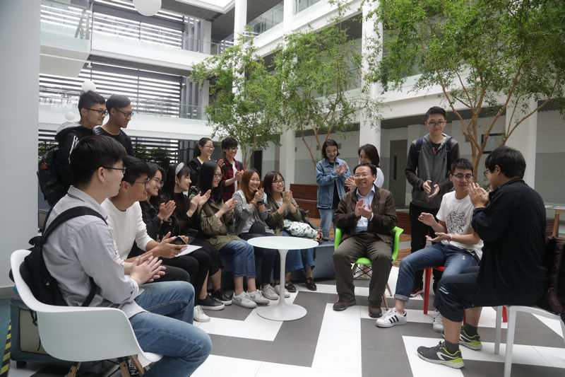 与同学们在一起 与同学们在一起