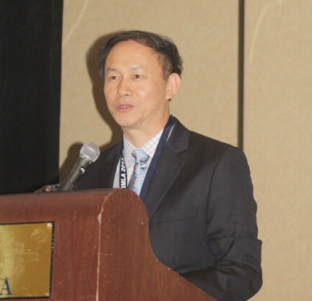 金永兴主席代表国际海事教师联合会宣读国际海事组织秘书长关水康司先生的贺信