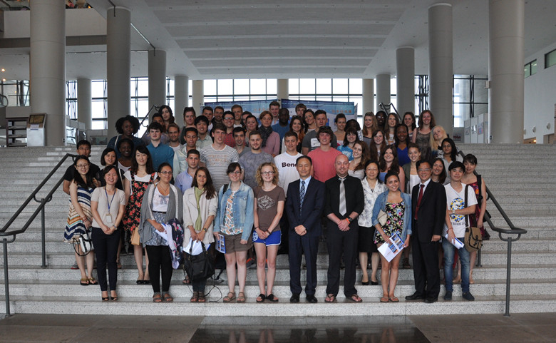 全体暑期班留学生合影