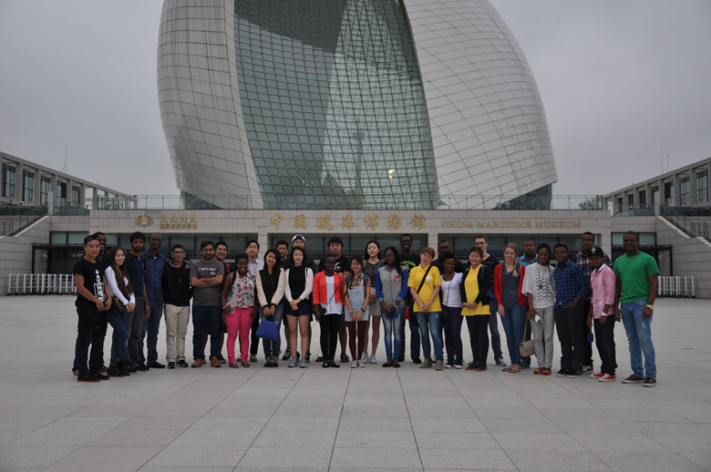 参加文化体验活动