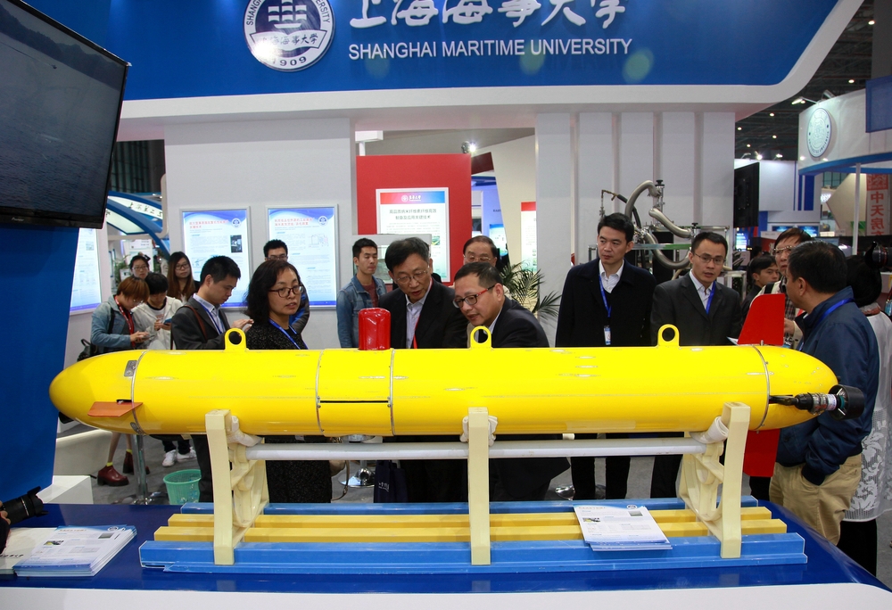 “海事金枪鱼”自主式水下机器人