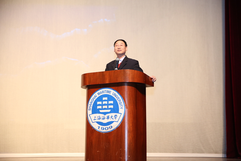 市教卫党委副书记、市教委副主任高德毅讲话并宣布开幕