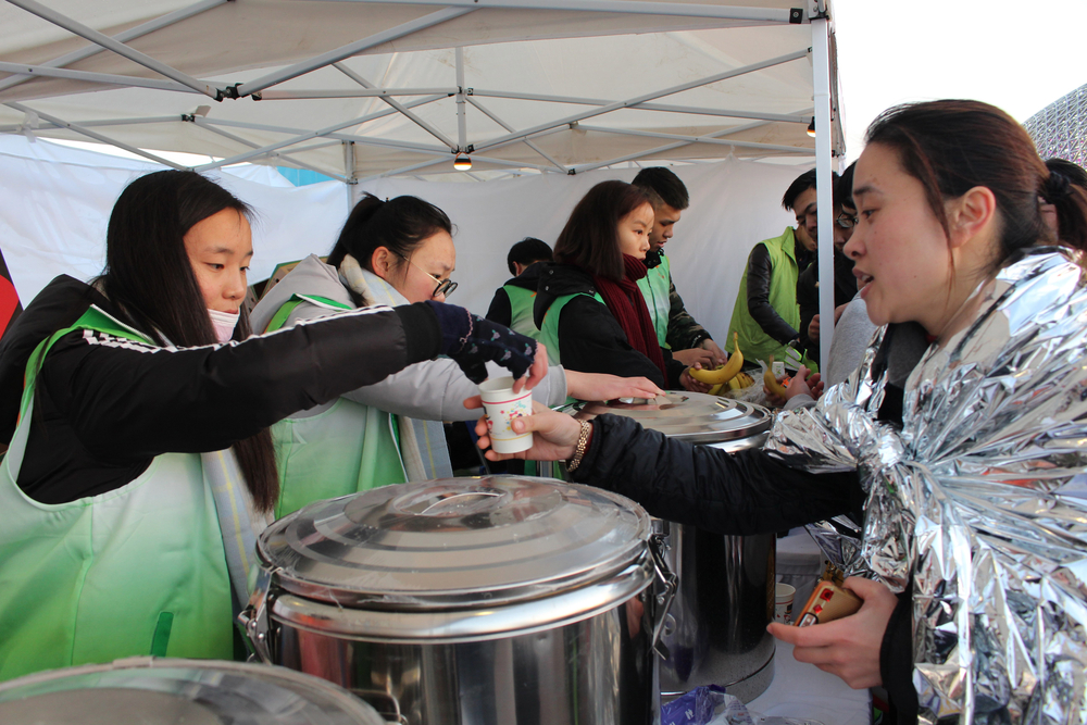 滴水湖迎新跑志愿者