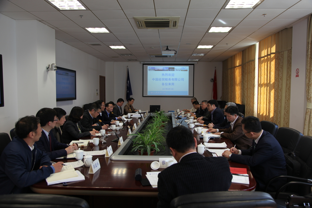 中国经贸船务有限公司总经理李甄一行来校调研