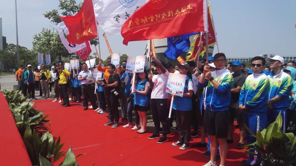 龙舟赛开幕式现场