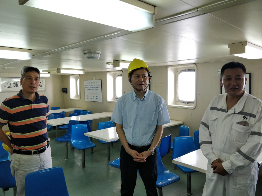 金永兴书记检查船舶设施