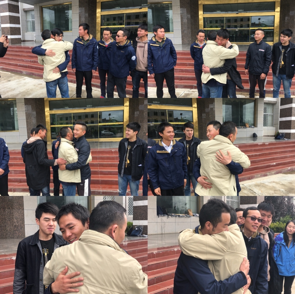 王海威与西藏工作毕业生告别