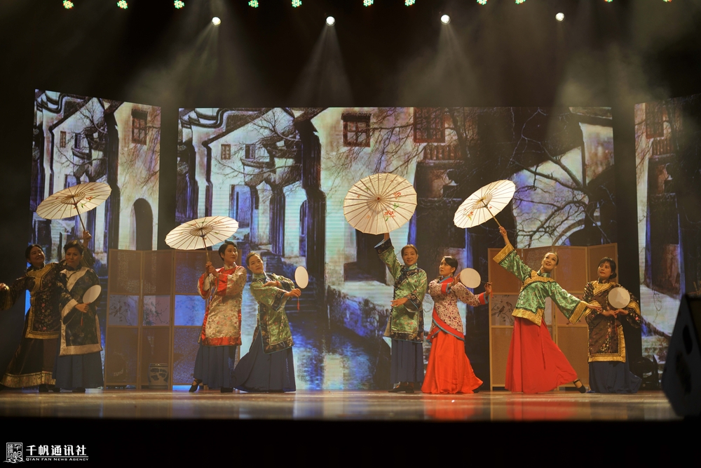 舞蹈《梦系江南,水色芳华》