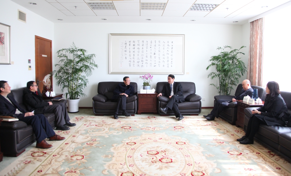 中国潜水打捞行业协会理事长宋家慧一行来校访问