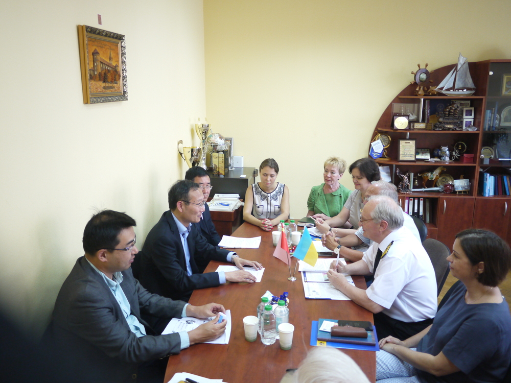 黄有方校长与乌克兰敖德萨海事大学校长Sergii V. Rudenko会谈