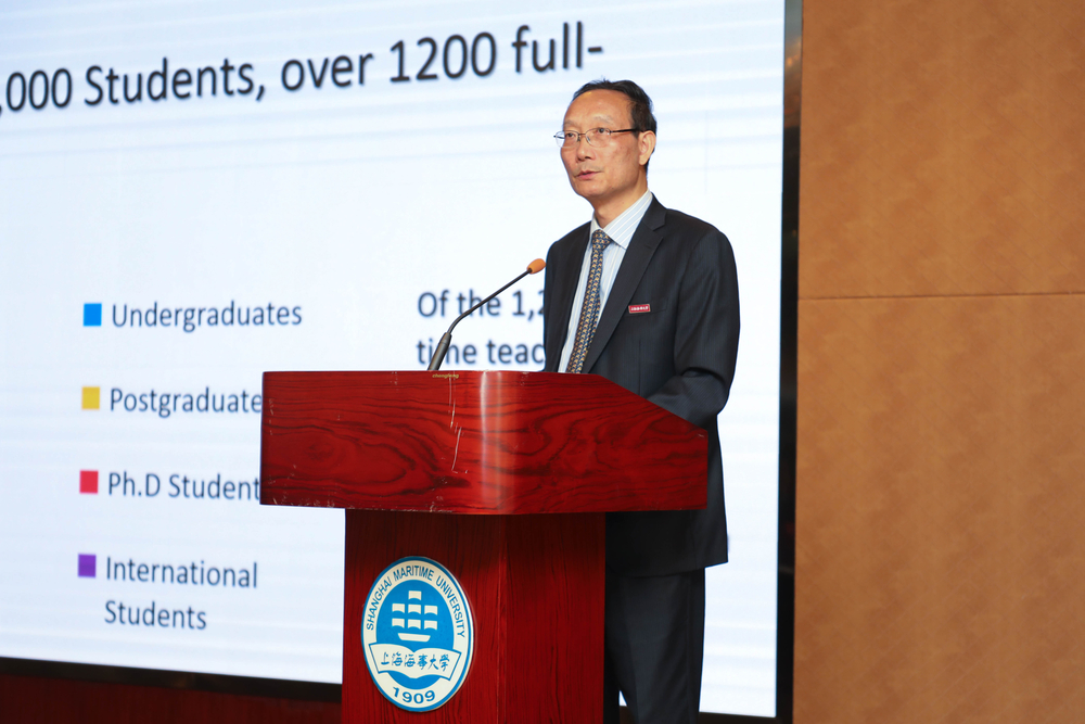 黄有方校长作主旨演讲