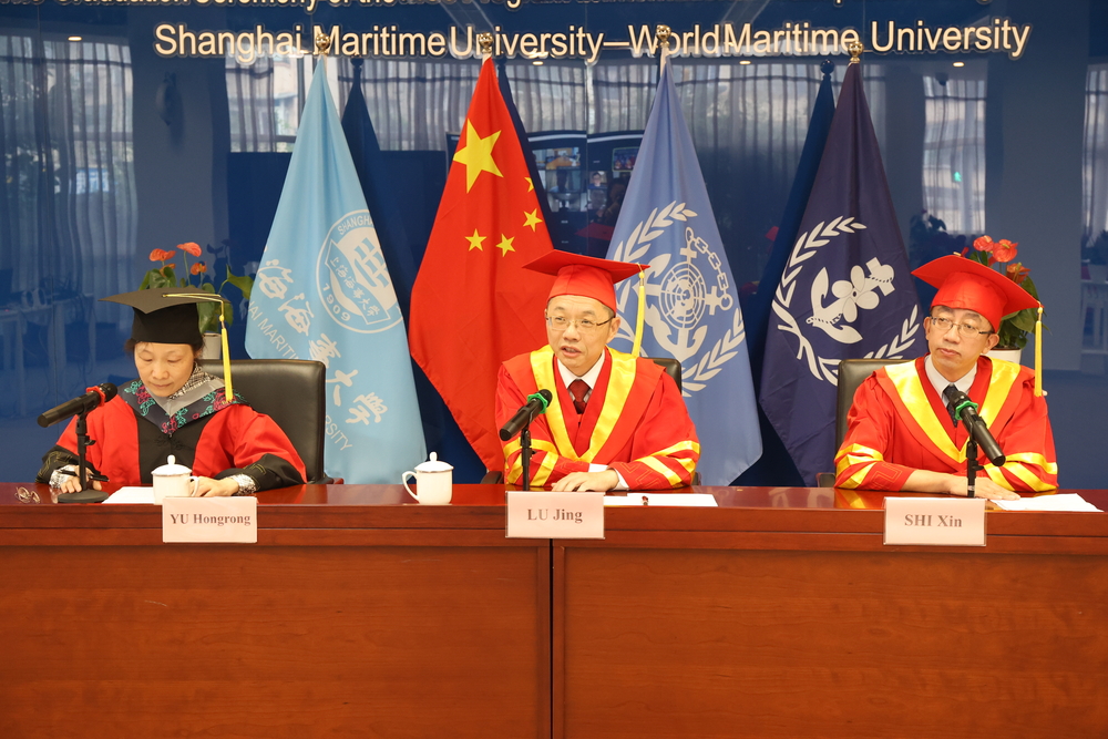 20200826140204804400.jpg 陆靖校长在毕业典礼上致辞