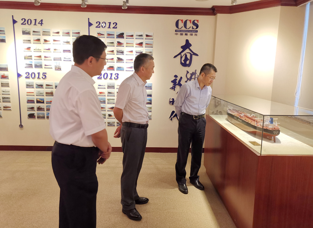 20200827041512332900.jpg 参观展示馆