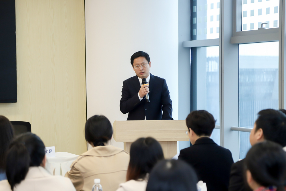 20201126010323742900.jpg 晁永强处长在开学典礼上致辞