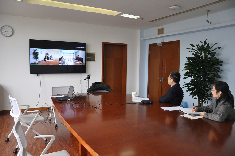 20201215120705846600.jpg 双方会谈