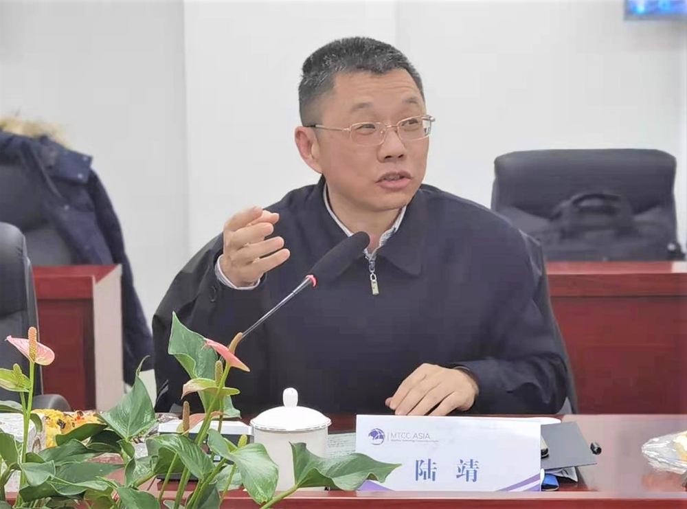 20210104112448713400.jpg 陆靖校长致辞