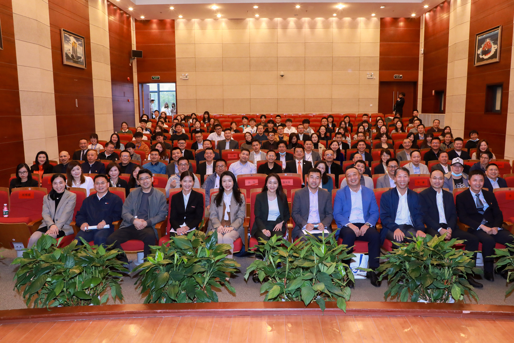 20211021134952424200.jpg 合影