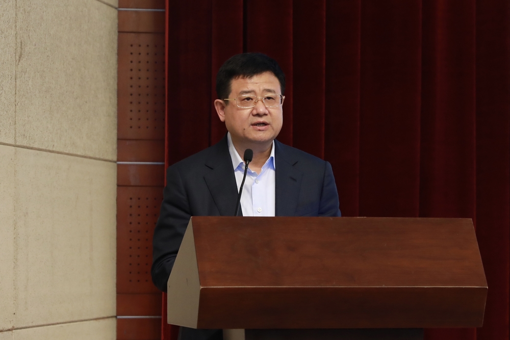 20211103115819210800.jpg 校党委书记宋宝儒致辞