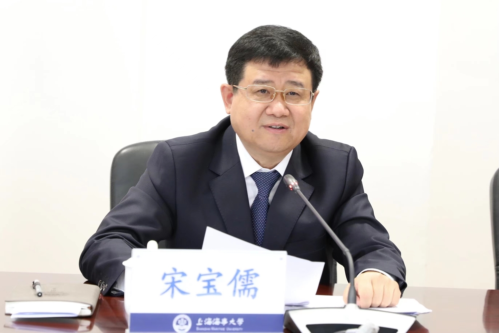 20211130092903707300.jpg 宋宝儒书记汇报学校《条例》学校宣传情况