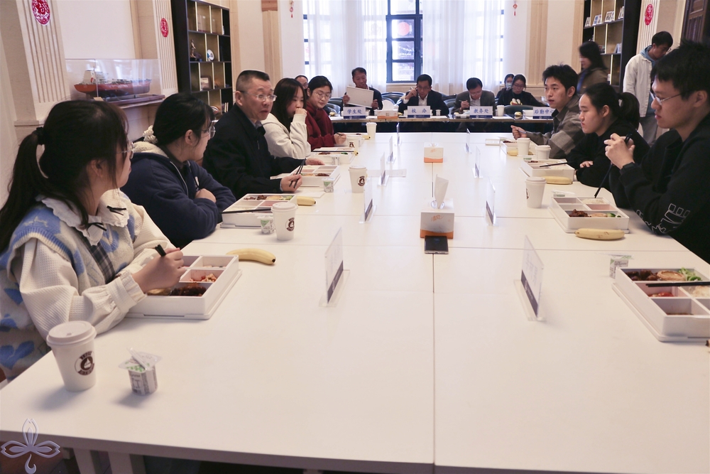 20221117133146801800.jpeg 座谈会现场