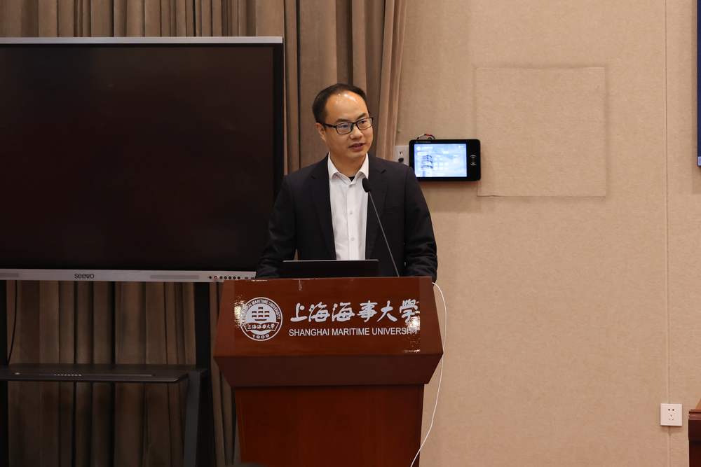 校团委赵大为作团委工作总结