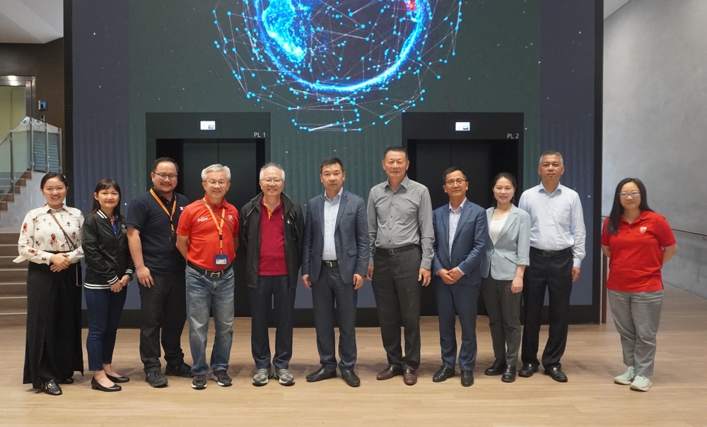 访问新加坡国立大学海事研究中心