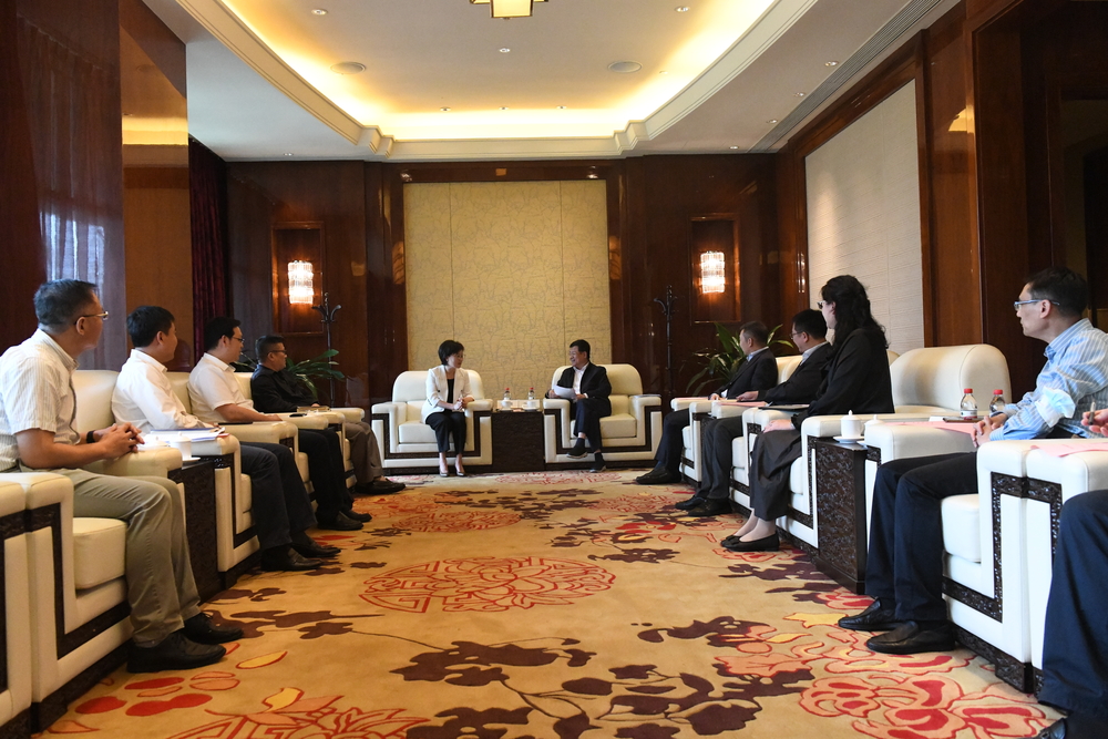 与宁波市人社局座谈交流