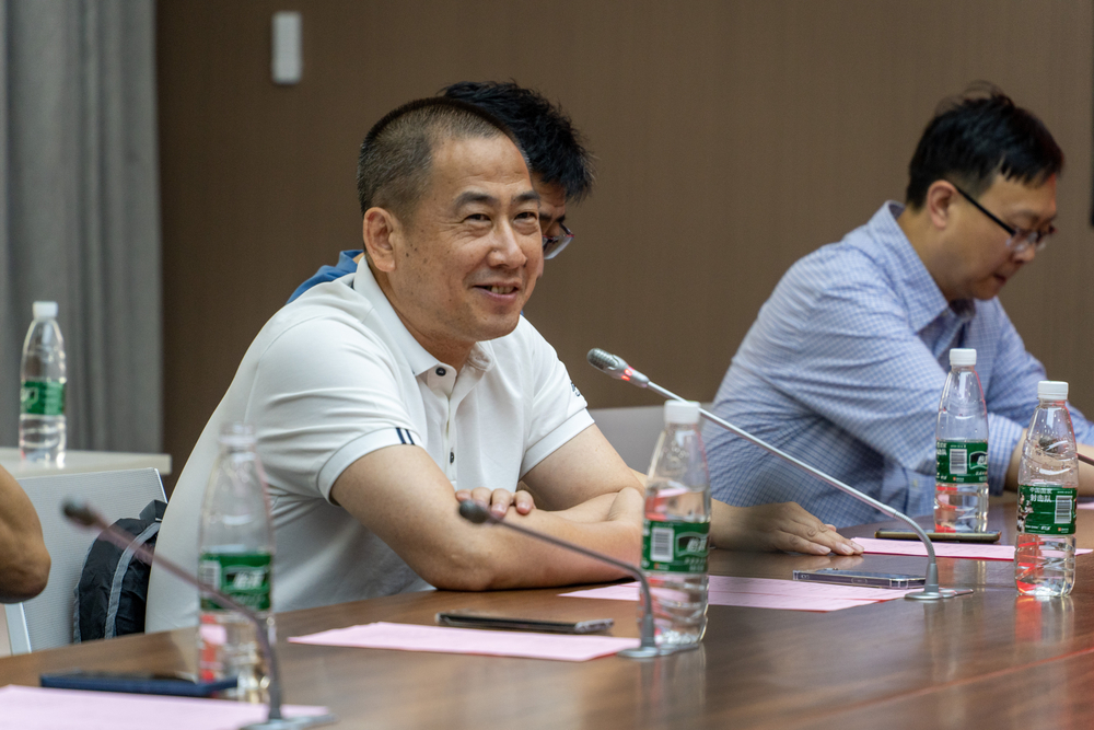 吴岩松校友交流