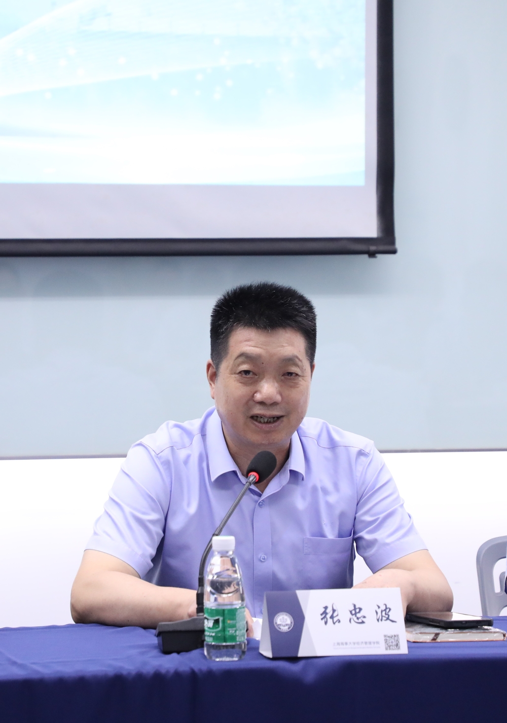 图片3：镇江港务集团有限公司党委副书记、工会主席张忠波