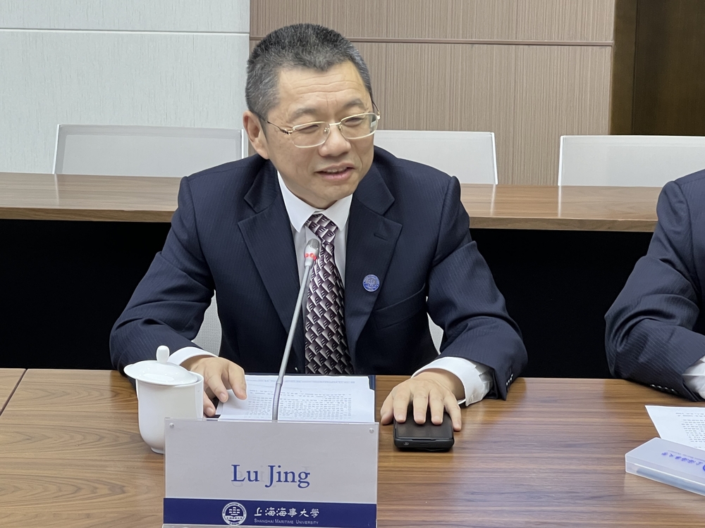 20230930125903860400.jpg 陆靖校长致欢迎辞