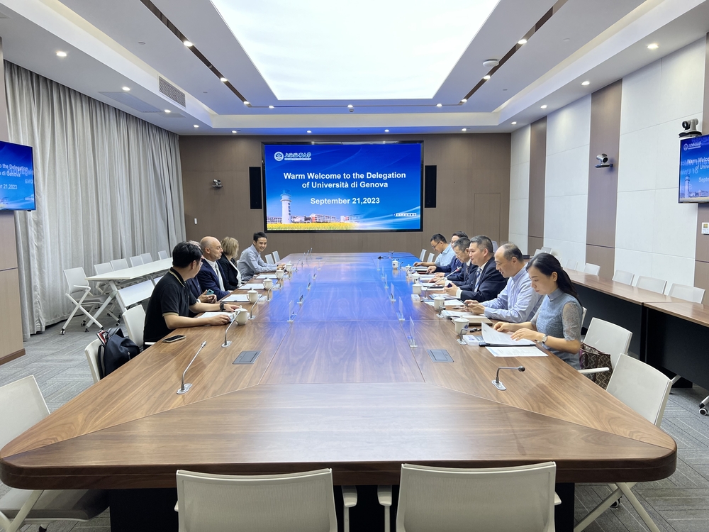 20230930125906255500.jpg 会谈现场