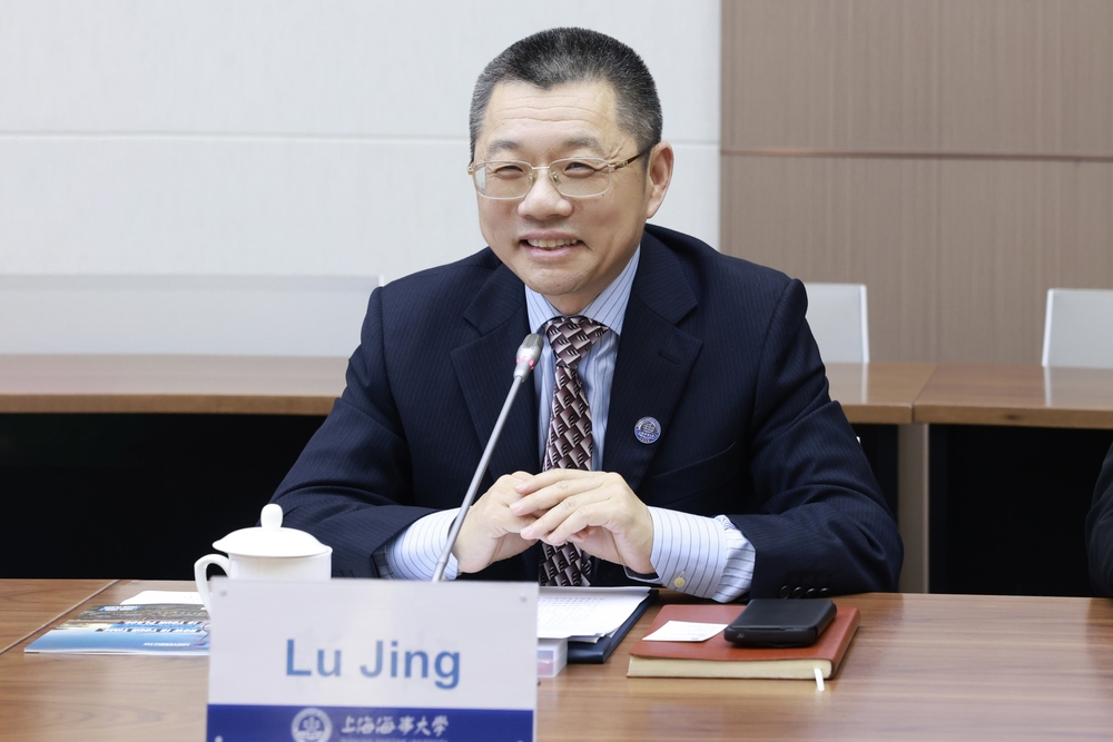 20231027144100602500.jpeg 陆靖校长致欢迎辞