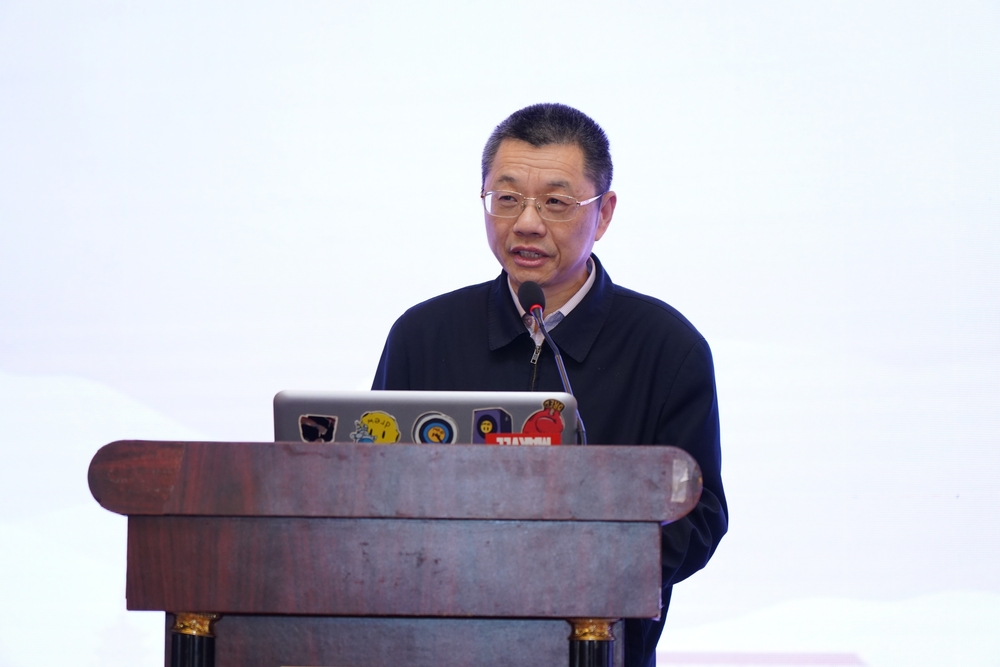 20231120130728317700.jpg 陆靖校长致辞