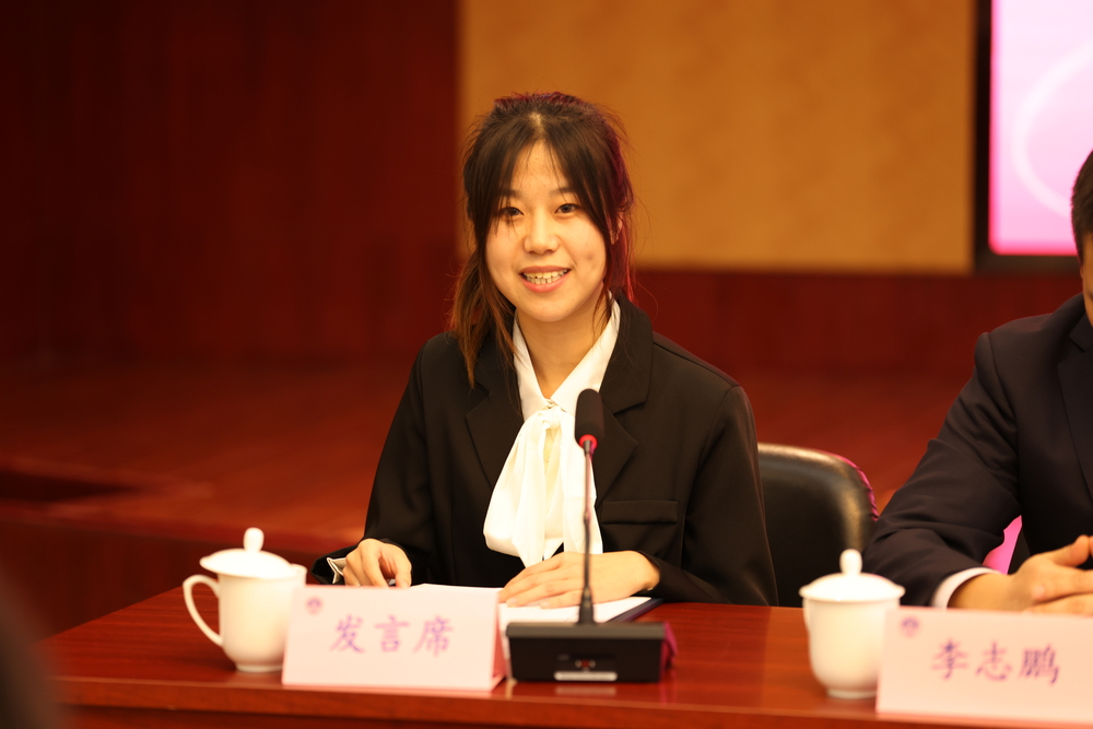 20240308135647073000.jpg 校三八红旗手(学生)白洁发言