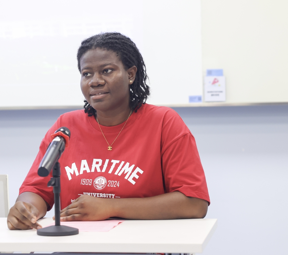 20240924010624715700.jpg 加纳籍硕士生感谢(Midakpe Vortia)代表学历生新生发言