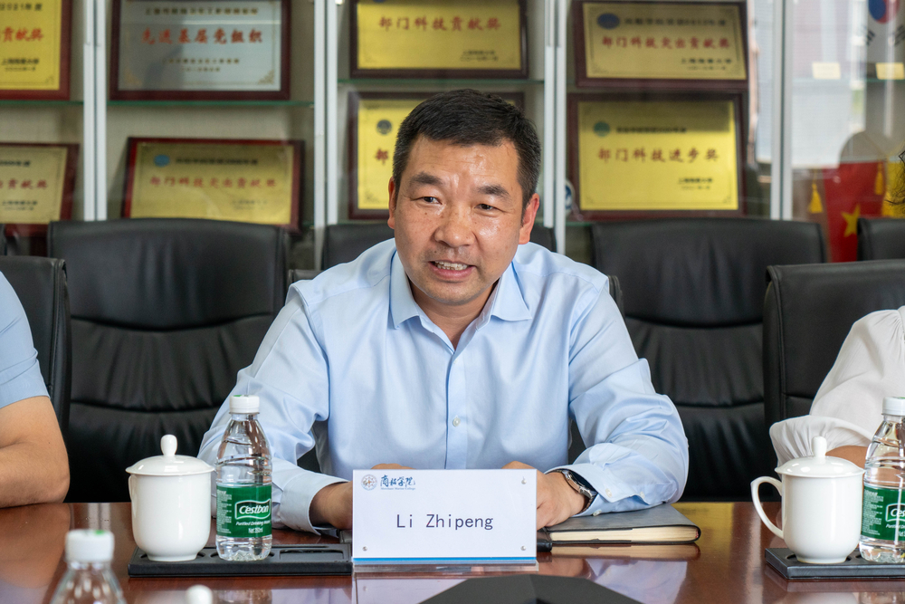 20240929130340447900.jpg 党委副书记、副校长李志鹏致辞