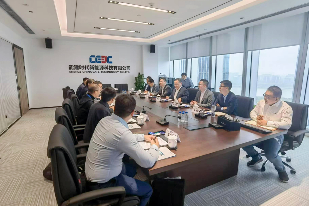 20241117100034510100.jpg 双方开展交流座谈