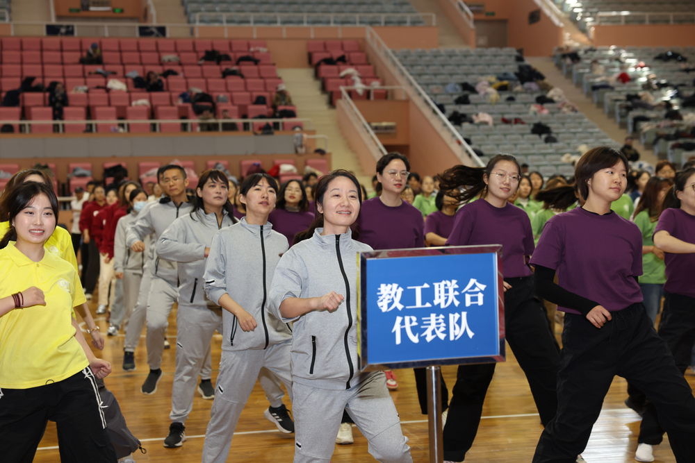 20241129073758276800.jpg 律动瞬间
