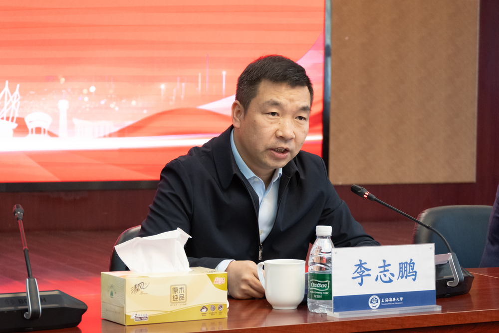 校党委副书记、副校长、关工委主任李志鹏致辞