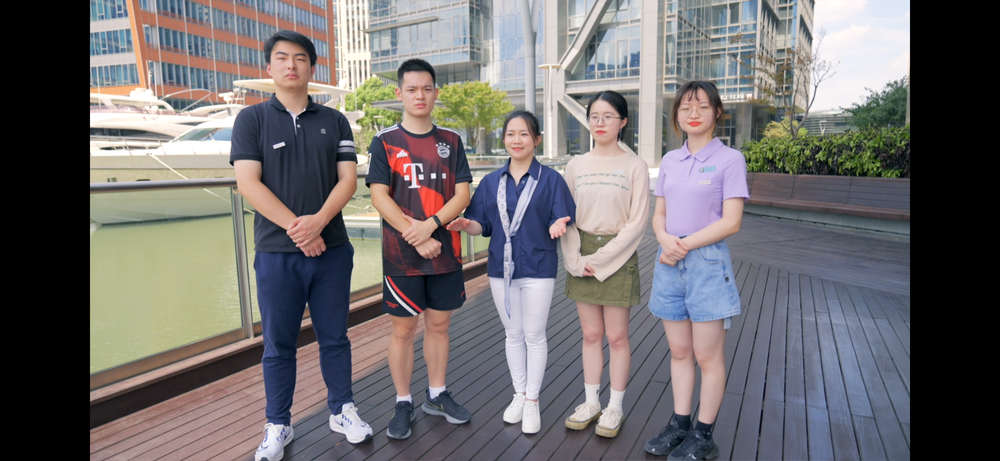 马克思主义学院谢茜老师带领学生在北外滩红色航运地标考察案例（微视频截图）