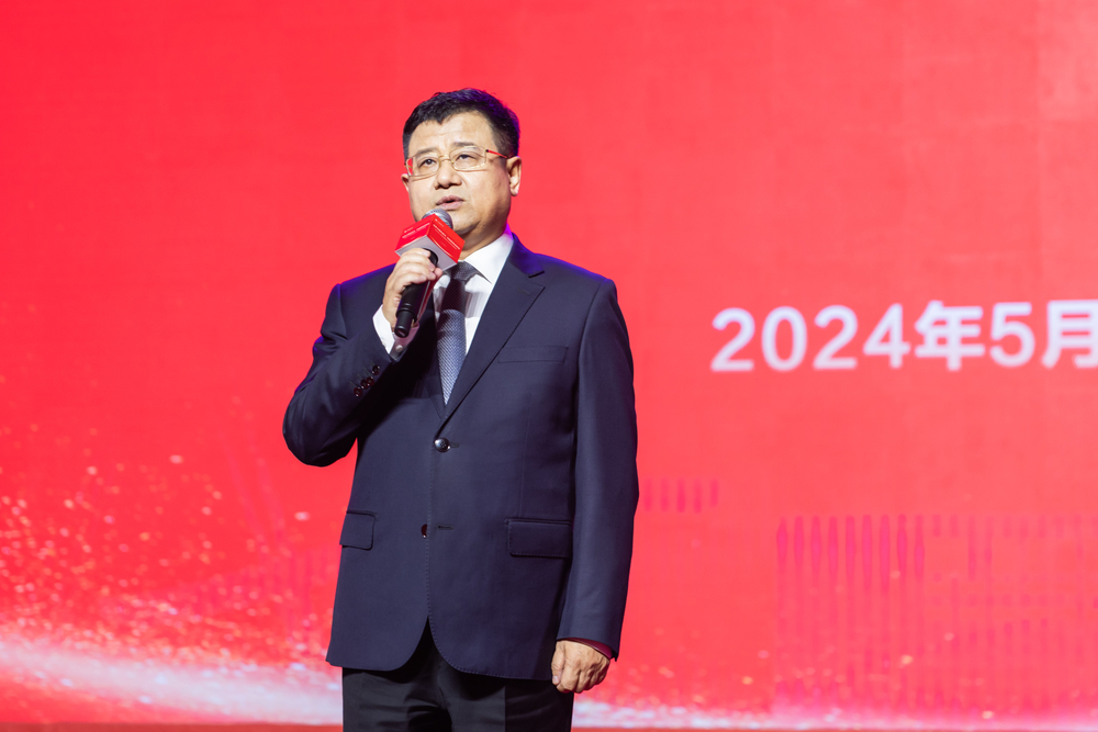宋宝儒书记宣布歌会正式开幕