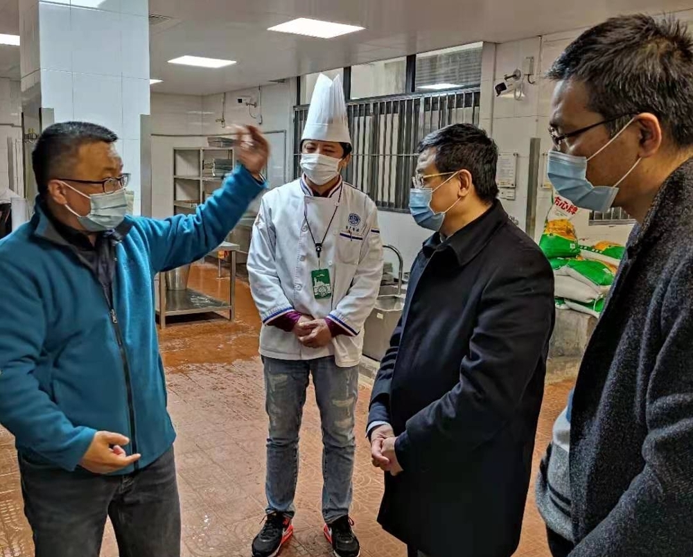 询问后勤保障情况