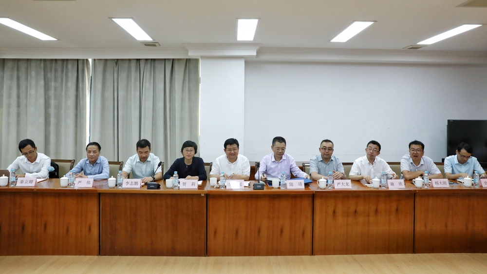 宋宝儒书记、陆靖校长一行走访中交三航院