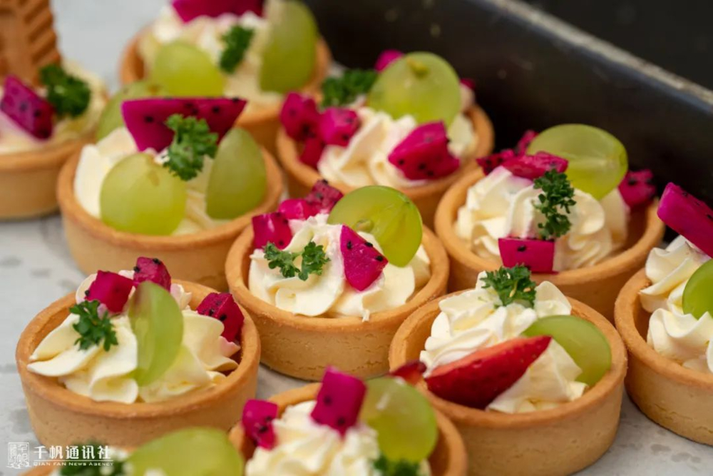 美食节上的西点