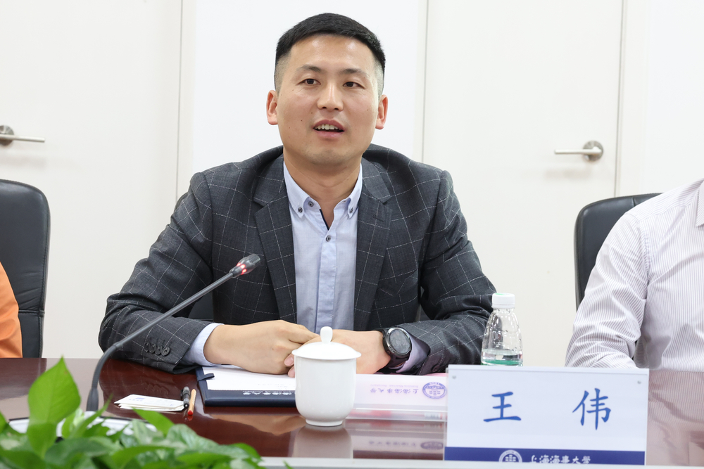 思源海运总经理王伟校友致辞