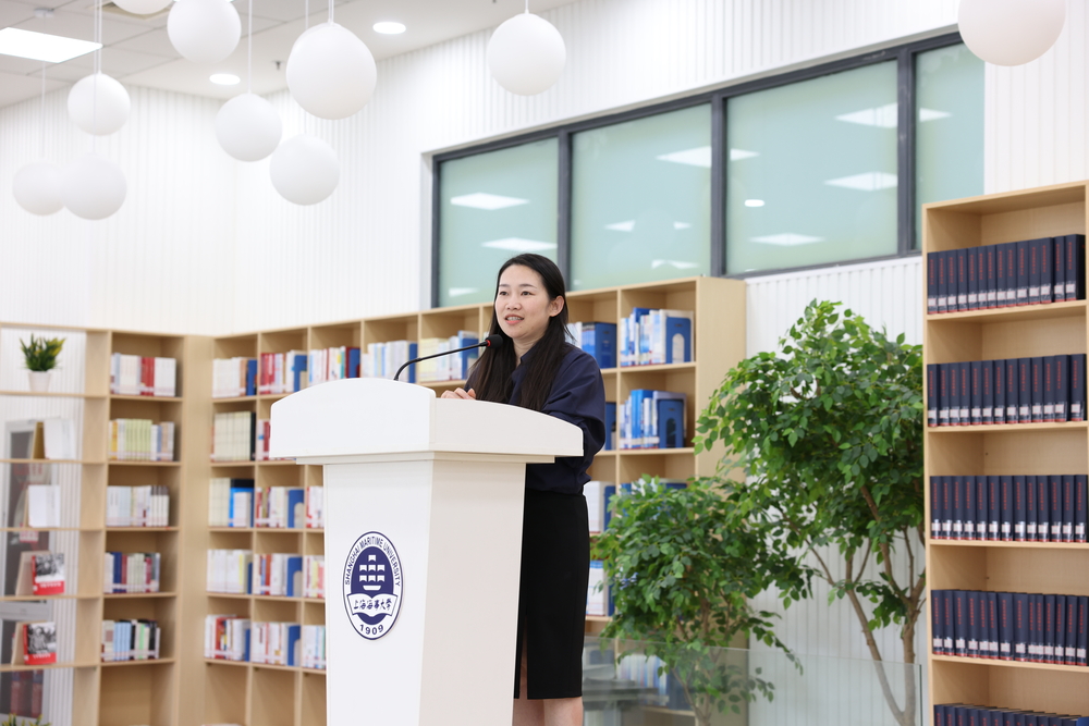 马克思主义学院副教授谢茜发言